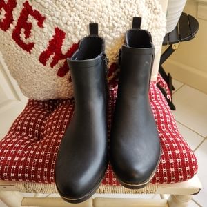 Lucky Brand rain boots